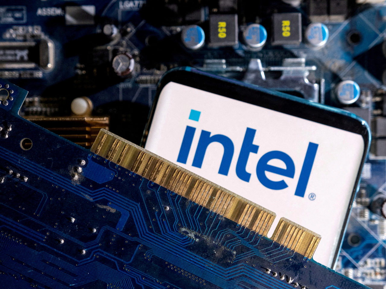 US President Donald Trump says the US government would take a 10 percent stake in the semiconductor company. File photo: Reuters