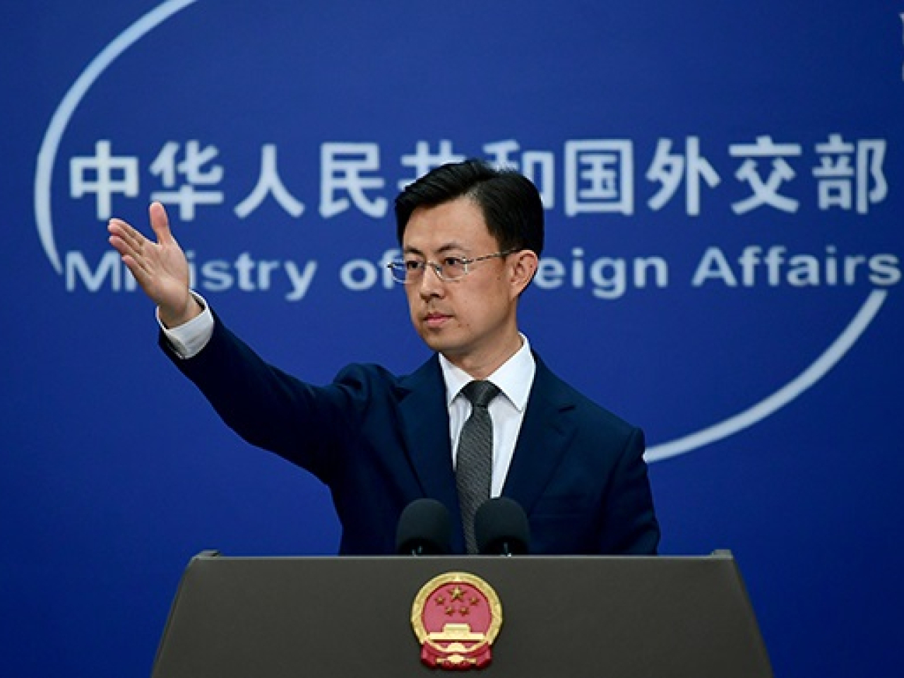 郭嘉昆表示，中方堅決反對有關國家在非法侵佔的島礁上開展建設活動。（外交部網頁圖片）