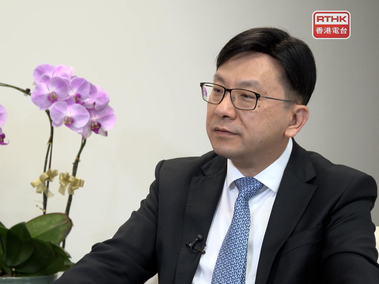 孫玉菡表示，正處理一宗餐飲業僱主涉及聘用外勞後解僱本地工人的投訴，初步有證據顯示屬實。（港台圖片）