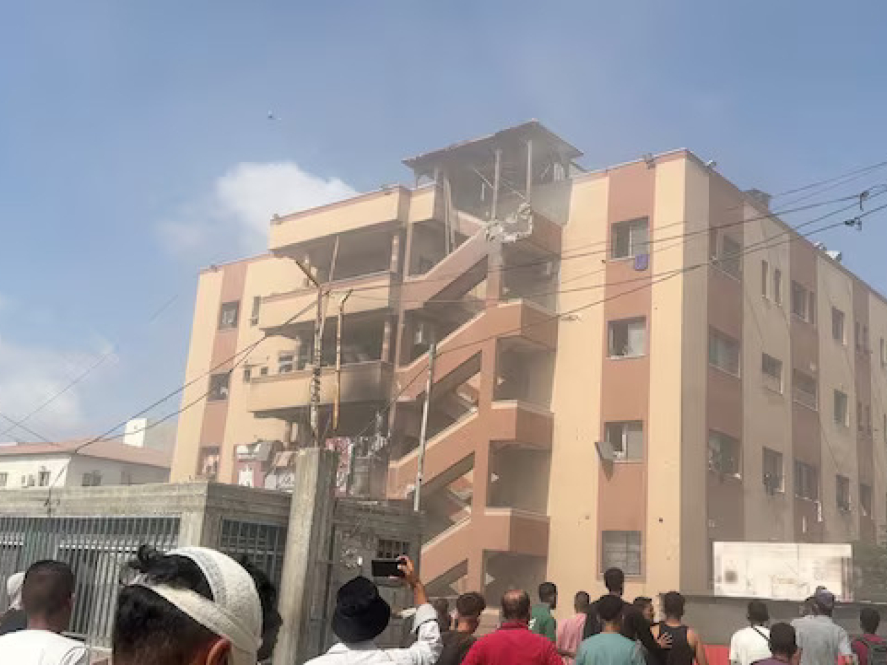 The international community has condemned Israel's airstrikes on Nasser Hospital that killed 20 people, included five journalists. Photo: Reuters