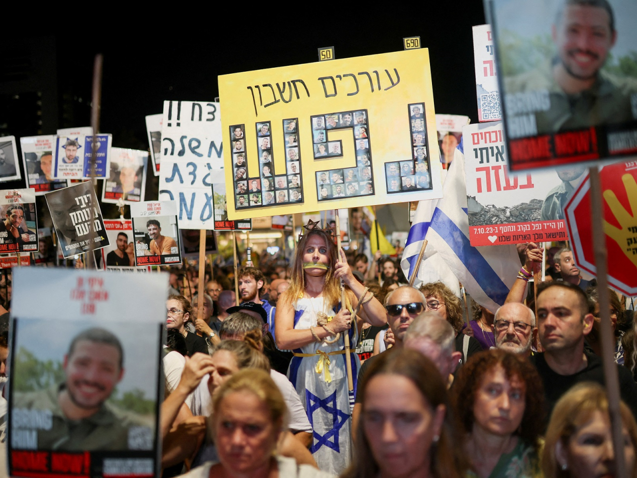 Protesters rallied in Tel Aviv to demand the immediate end of the war in Gaza and the release of all hostages. Photo: Reuters