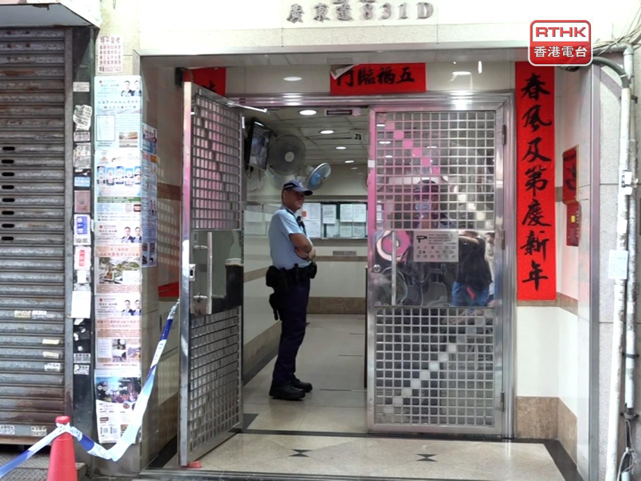 有警員在場調查。（施華駿攝）