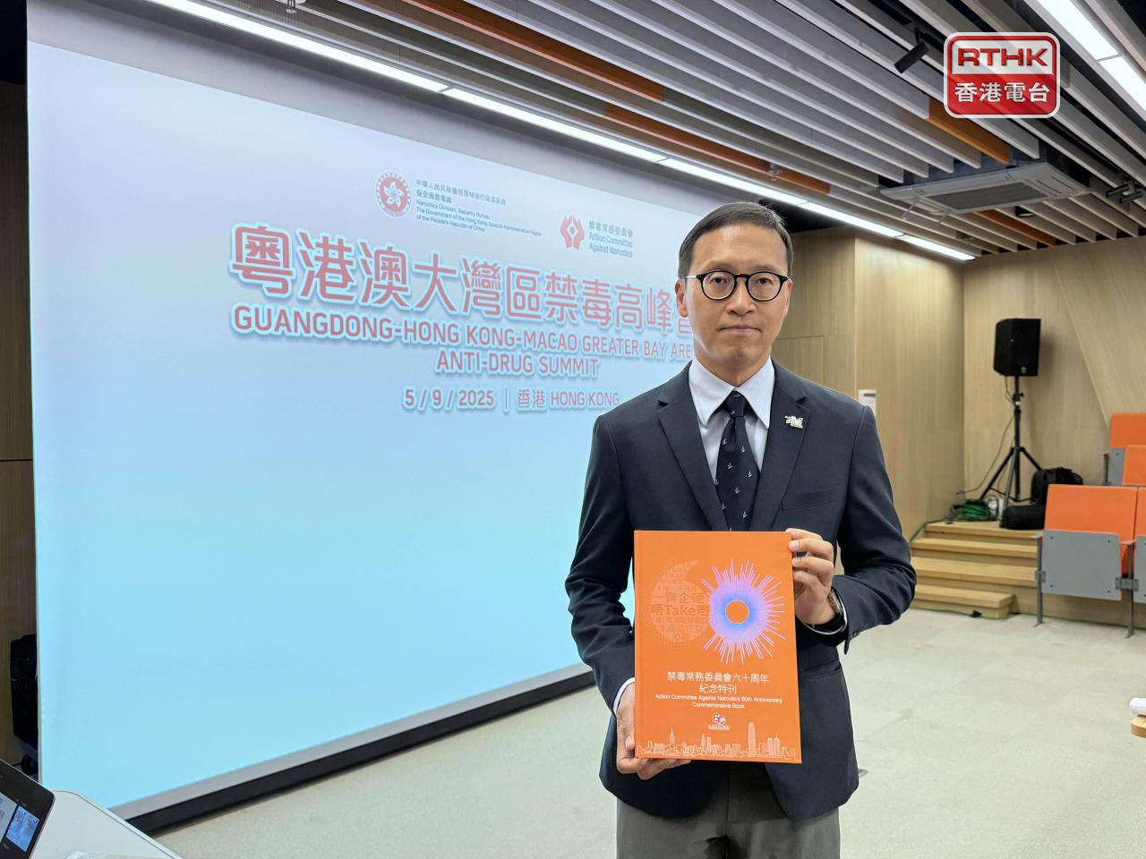 政府早前將太空油毒品正名為依托咪酯，李基舜認為對打擊該毒品有效，正名是為了與不當聯想切割，可減少年輕人對有關毒品的好奇心。（任浩鋒攝）