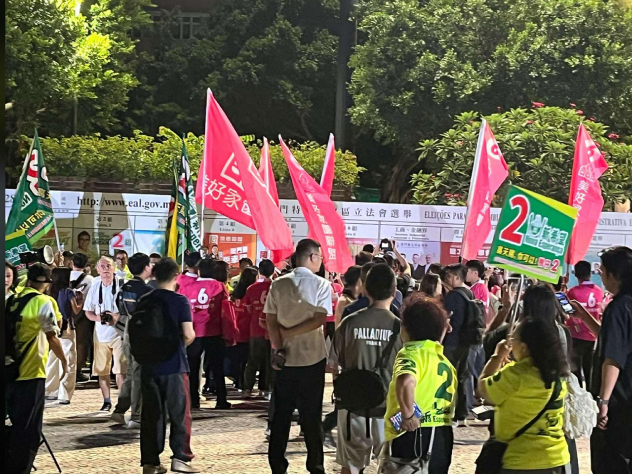 選舉競選宣傳已於午夜開始。（鄭月明攝）