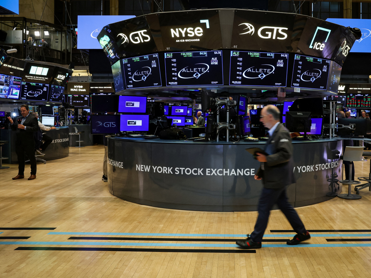 Major US indices ended in negative territory after a court determined that Donald Trump exceeded his authority in imposing wide-ranging trade duties. File Photo: Reuters