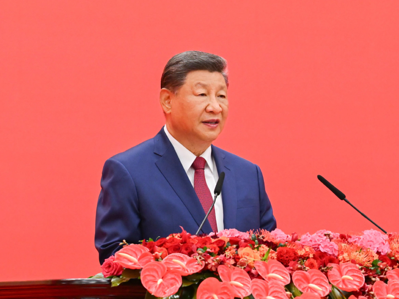 習近平說國際和地區形勢發生複雜深刻變化，中國與老撾要以長遠眼光和戰略思維，看待和把握兩國關係。（新華社資料圖片）