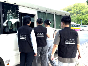 8名內地攝影及化妝師涉非法在港提供服務　入境處籲市民勿貪平