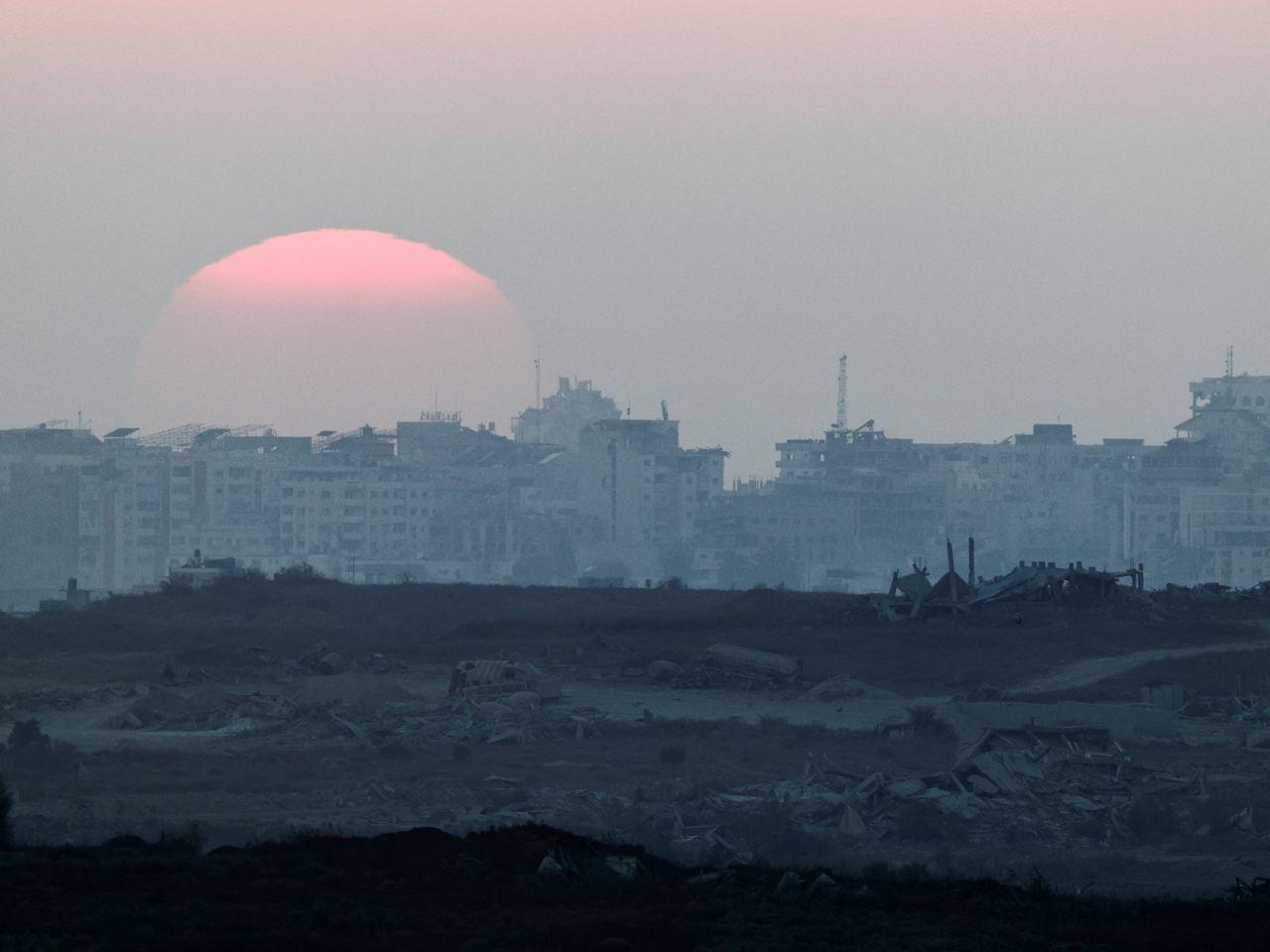 Authorities in Gaza say Israeli strikes on Thursday killed more than 30 people in Gaza city. Photo: Reuters
