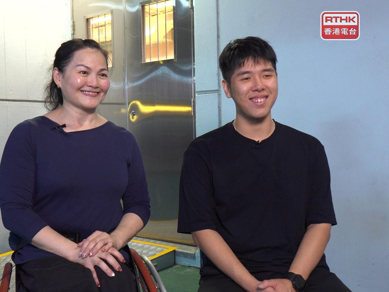 蘇芷恩（左）與李霈然（右）由仁川亞殘運開始合作，在2019年殘特奧會混合標準舞三項，曾奪得金牌。（鍾家銘攝）