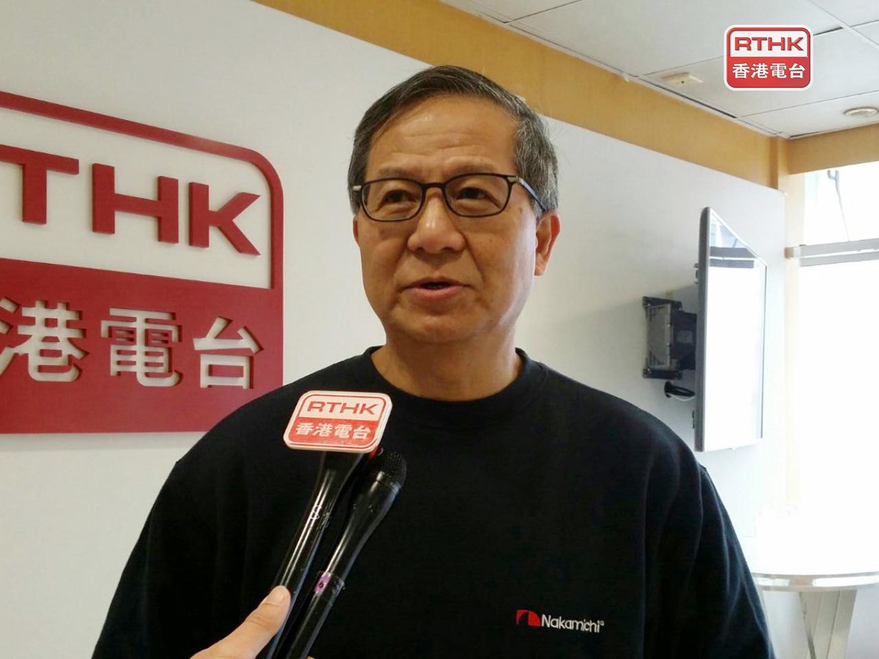 梁榮武預計雨帶會由南向北移動影響香港，甚至有機會對本港造成所謂「列車效應」，即一場大雨過後，又有另一場大雨會經過。（港台圖片）