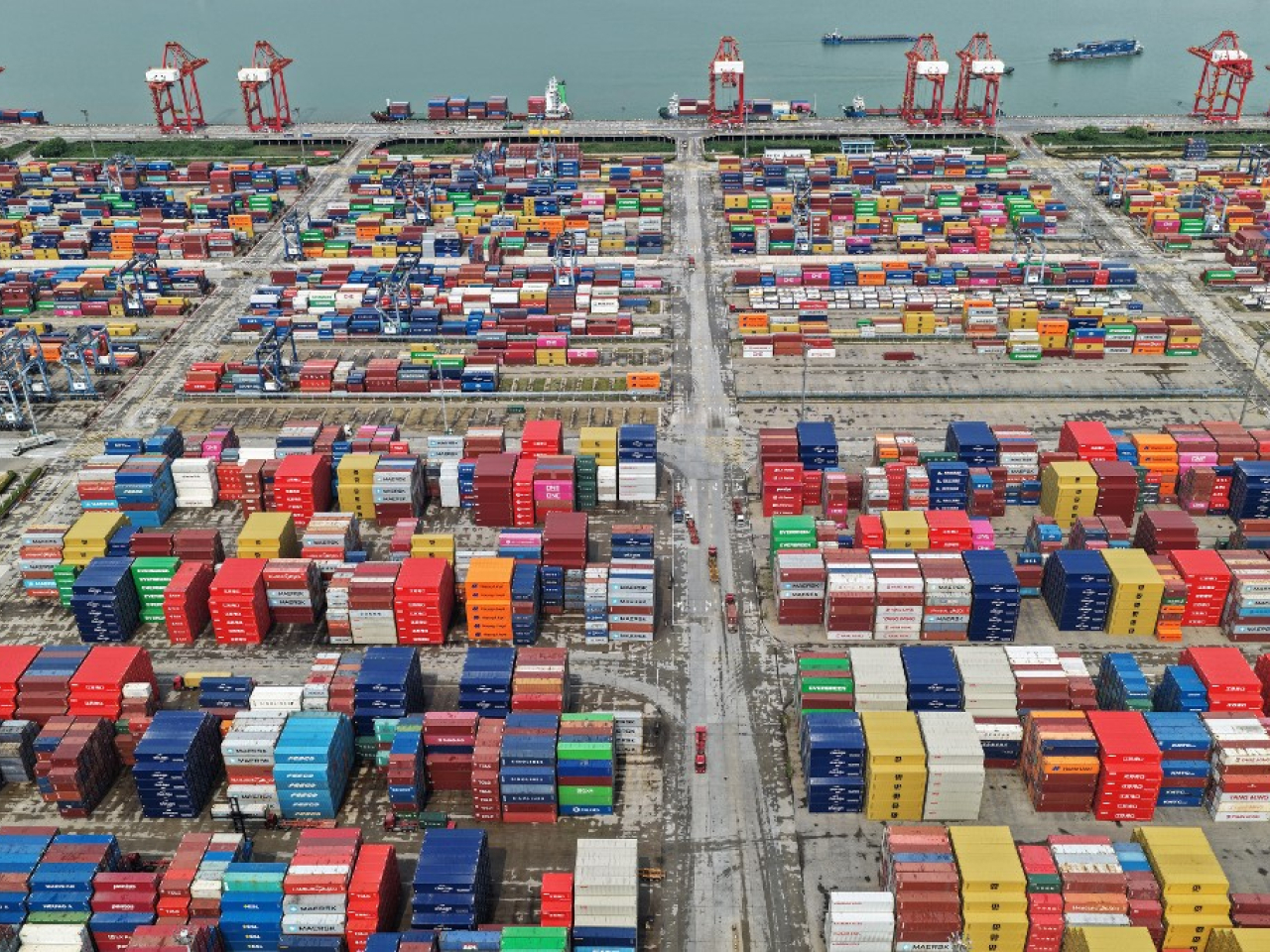 China's exports grew 4.4 percent and imports increased 1.3 percent year-on-year in August. File photo: AFP