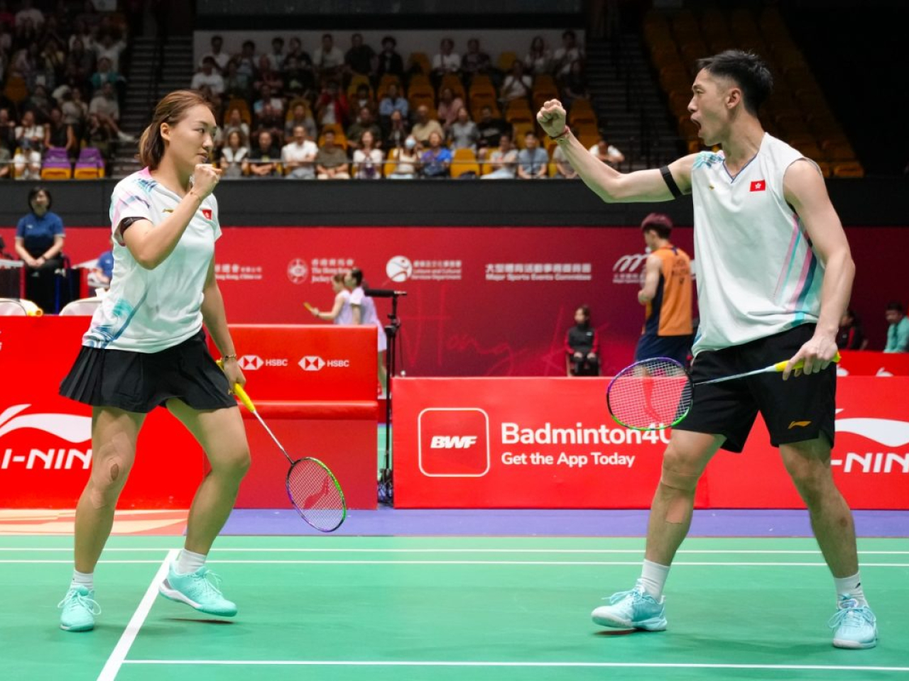 Tang and Tse notched a clinical win to advance to the quarter-finals of the Hong Kong Badminton Open. Photo courtesy of the Badminton Association of Hong Kong, China