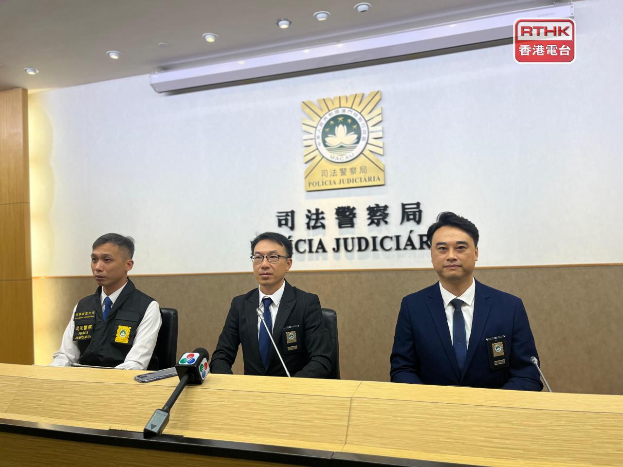司警舉行特別記者會公布今次案情，並呼籲青少年及家長提高自身或子女的保護意識。（鄭月明攝）