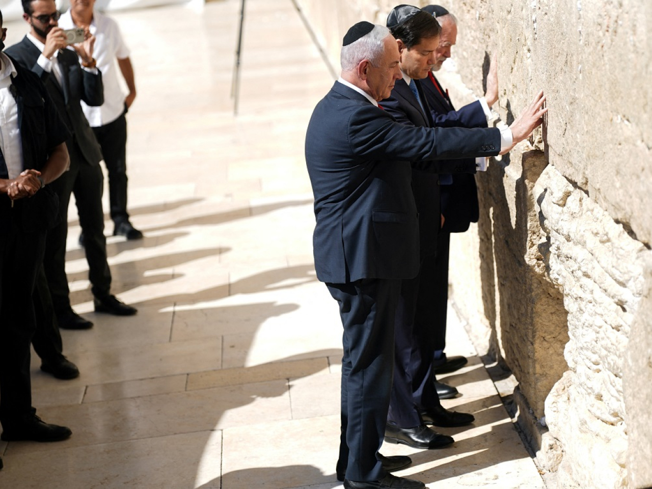 US Secretary of State Marco Rubio offers prayers at Jerusalem's sacred Western Wall alongside Israeli Prime Minister Benjamin Netanyahu. Photo: Reuters