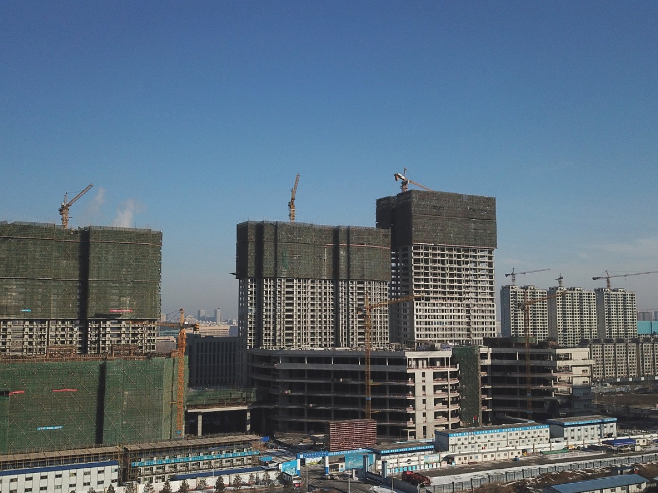 內地今年首8個月固定資產投資按年增長0.5%，撇除房地產開發投資後增速達4.2%。（新華社資料圖片）