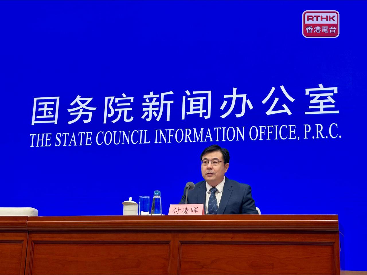 付凌暉稱隨著畢業生逐步找到工作，失業率會逐步下降。（鄧穎琳攝）