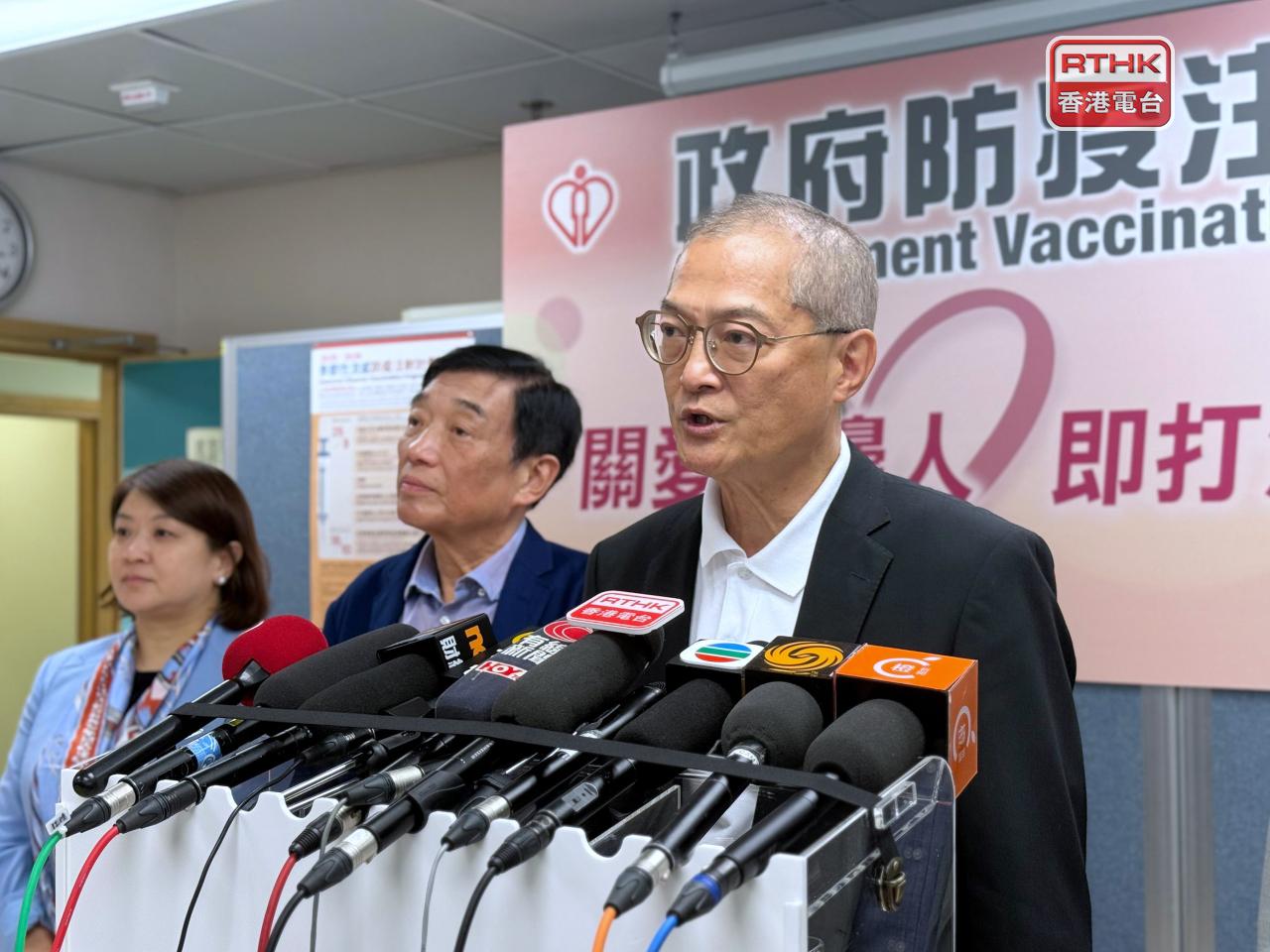 盧寵茂稱，孕婦接種流感疫苗地點包括母嬰健康院，將會提供賽諾菲疫苗。（盧紫菁攝）