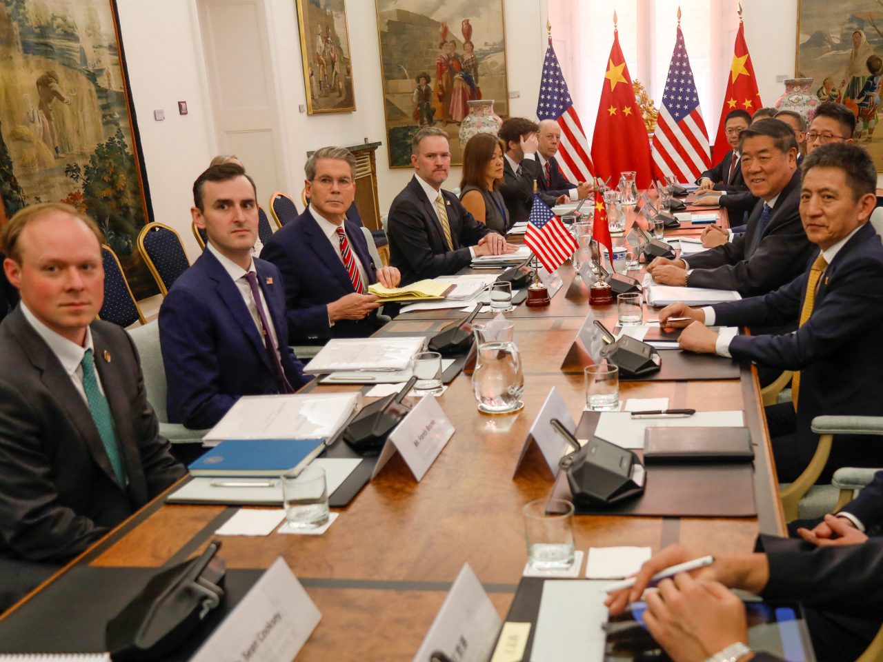 Donald Trump says the trade talks in Madrid between Vice Premier He Lifeng and Treasury Secretary Scott Bessent have gone very well. Photo: Reuters