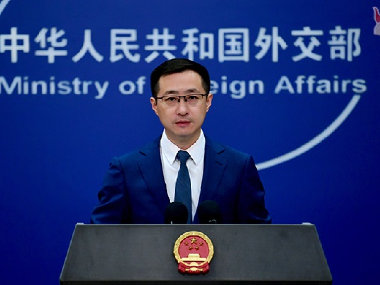 林劍表示，美方及日方應以實際行動為地區和平穩定發揮正面作用，而不是相反。（外交部網頁圖片）