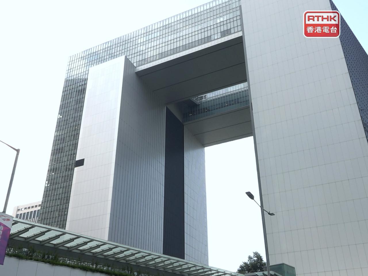 新一份施政報告提出，建立「部門首長責任制」，強化公務員評核機制。（港台圖片）