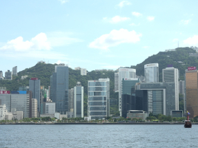施政報告2025｜特首：因財赤不可派糖　對有需要行業雪中送炭