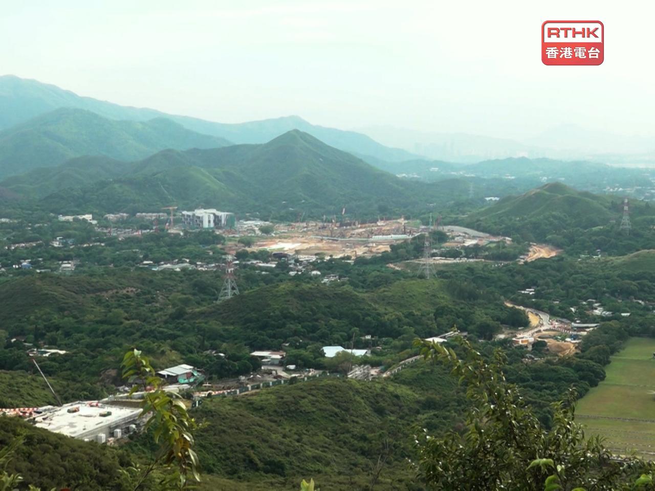 李家超表示，當土地成熟，企業就可進駐，以免荒廢土地。（港台圖片）