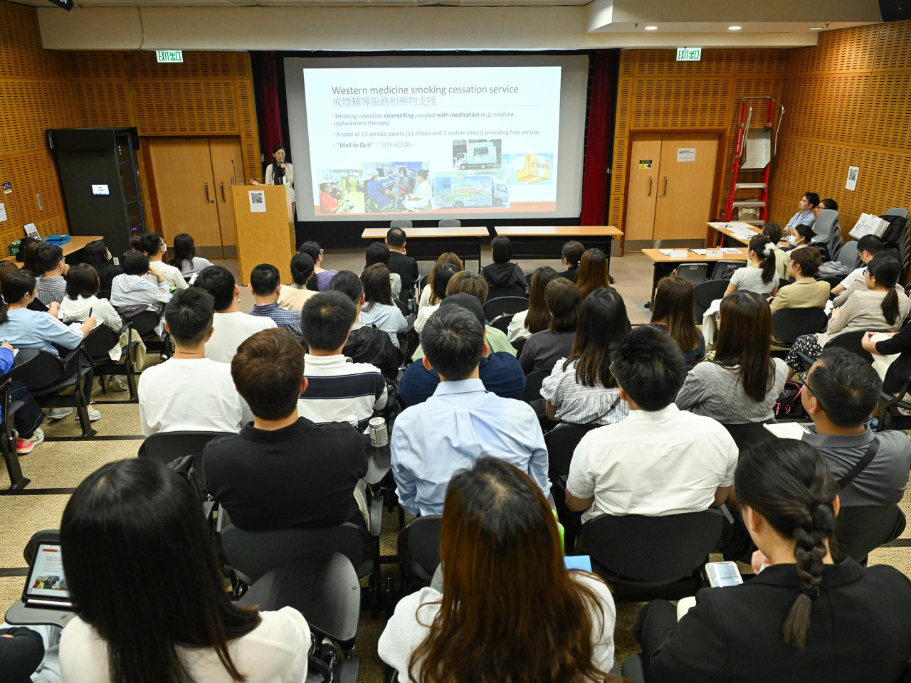 兩日的綜合戒煙治療培訓課程，吸引超過140名本地、內地和澳門醫護人員參與。（政府新聞處）