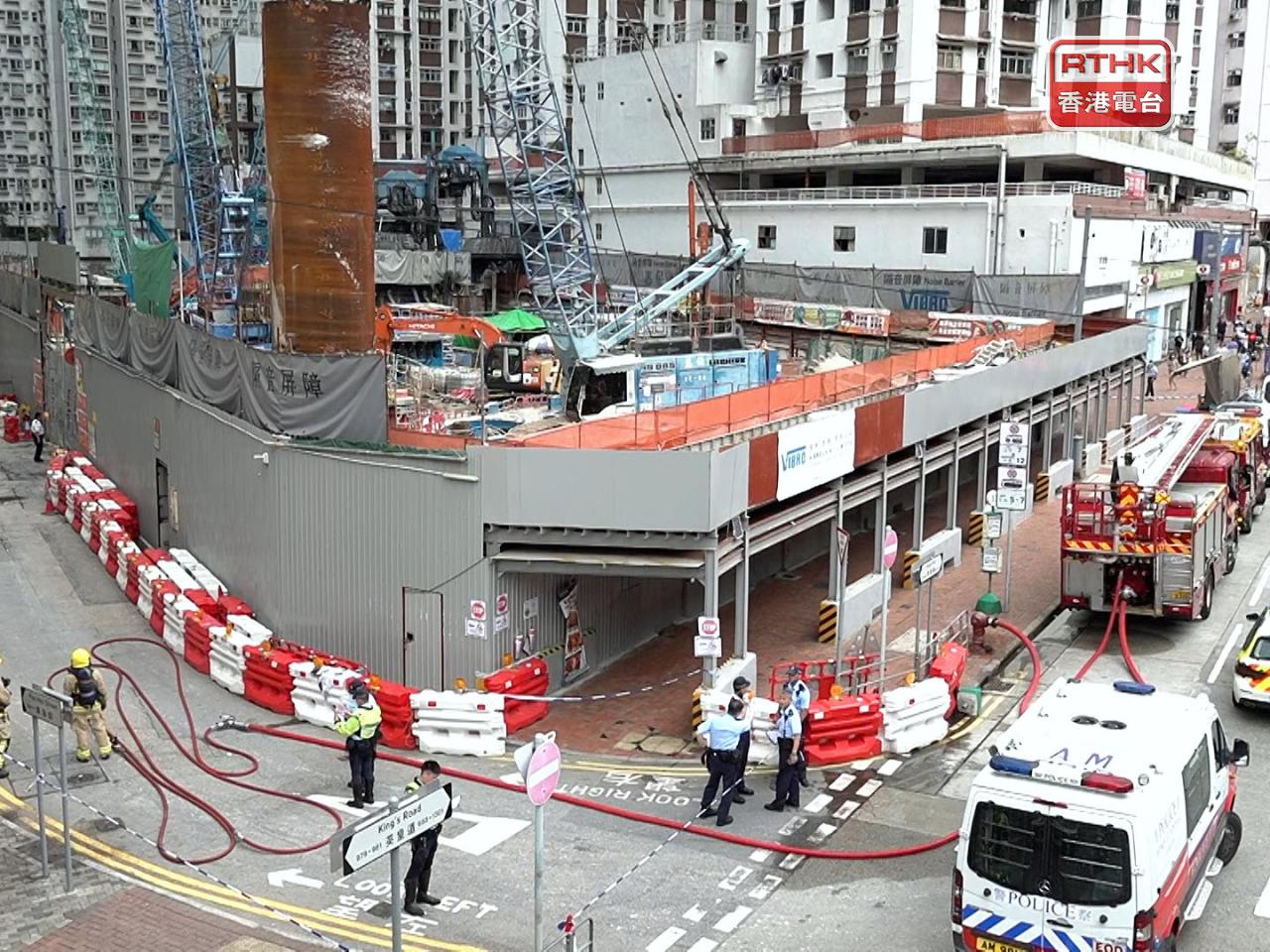 英皇道往柴灣方向，近濱海街的部分行車線現已封閉。（郭志強攝）