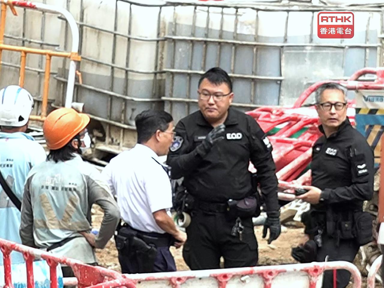 Bomb disposal officers were sent to the scene to investigate. Photo: RTHK