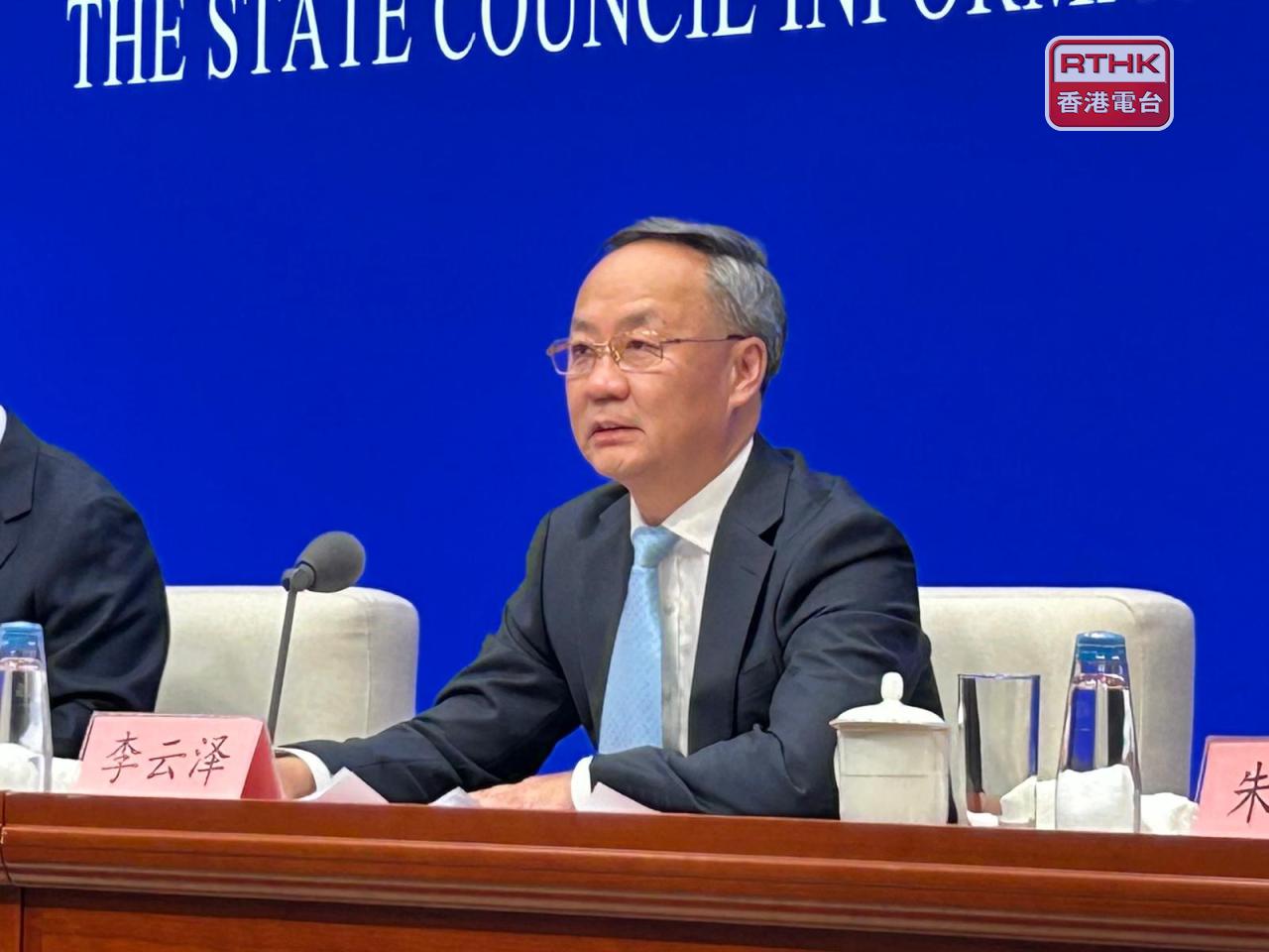 李雲澤表示，現時風險機構數量及高風險資產規模均較峰值大幅壓降，在金融體系中佔較小，形容風險完全可控。（鄧穎琳攝）