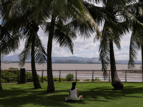 Guangdong at highest alert as 10 cities shut down