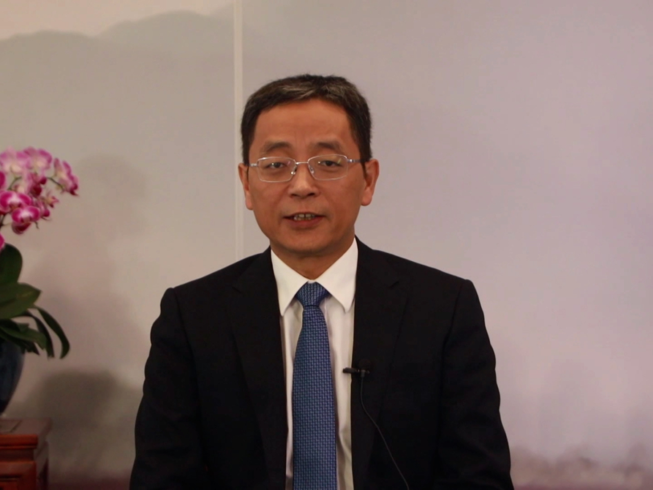 鄒瀾表示，將擴充互換通報價商隊伍，優化報價商管理機制，將每日互換通交易淨限額從200億元人民幣，提高至450億元。（線上論壇截圖）