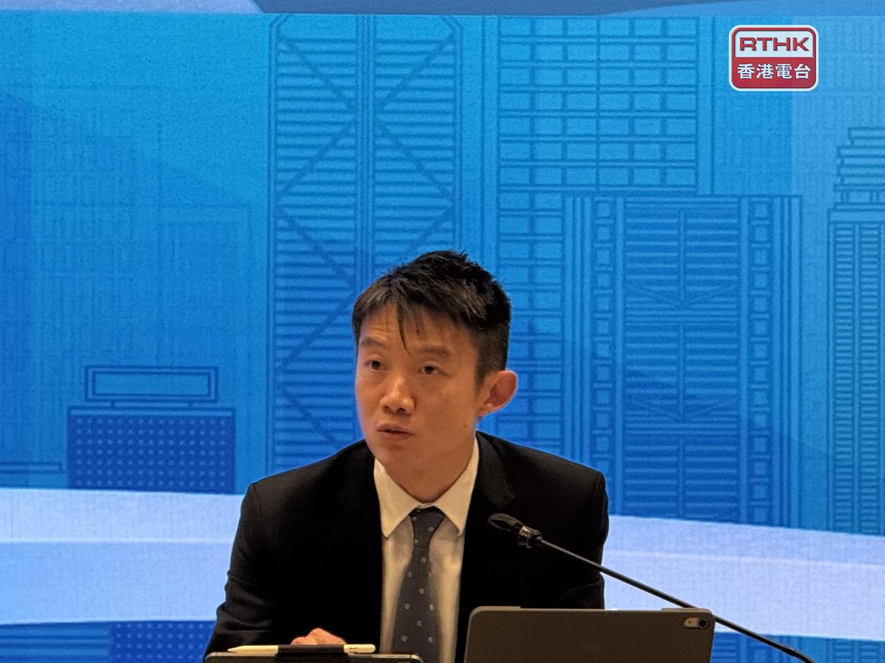 許懷志稱香港缺乏具認受性和流動性的無風險收益率曲線，認為需要提供指標予市場參考。（趙嘉駿攝）