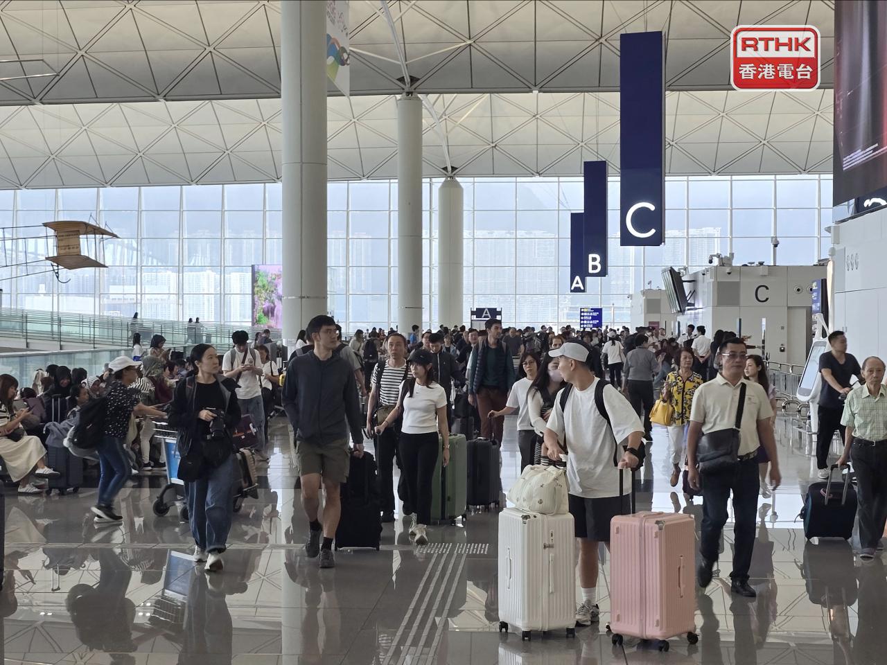 政府宣布成立國際航空超級樞紐發展諮詢委員會，並任命委員。（港台圖片）