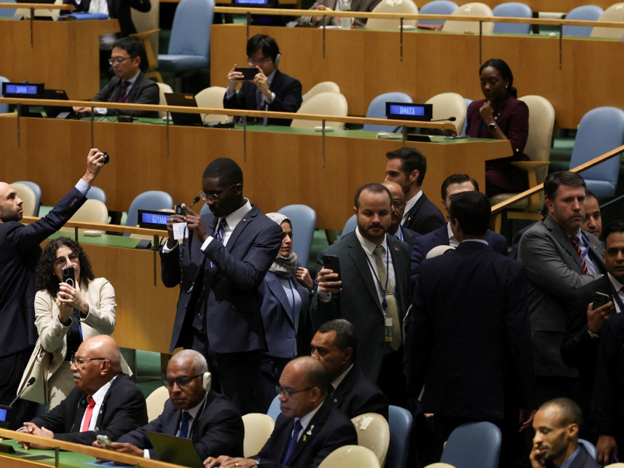 Delegations walk out as Israeli Prime Minister Benjamin Netanyahu is about to address the 80th United Nations General Assembly. Photo: Reuters