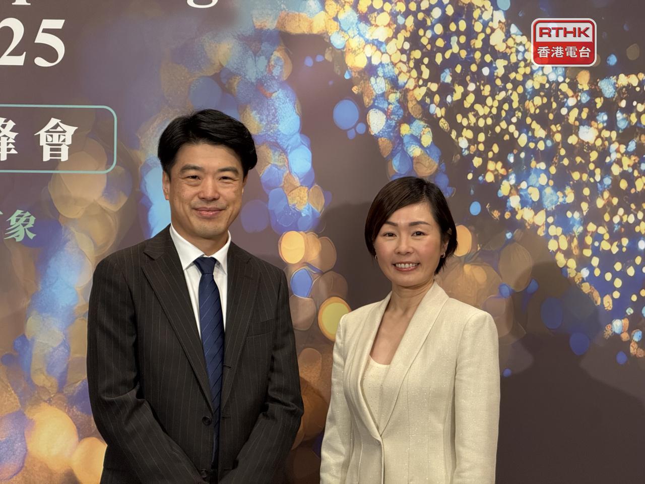 劉維（左）稱香港是匯聚頂尖科研資源與創新環境的天然樞紐，亦是連接內地與全球市場理想橋樑。（趙嘉駿攝）