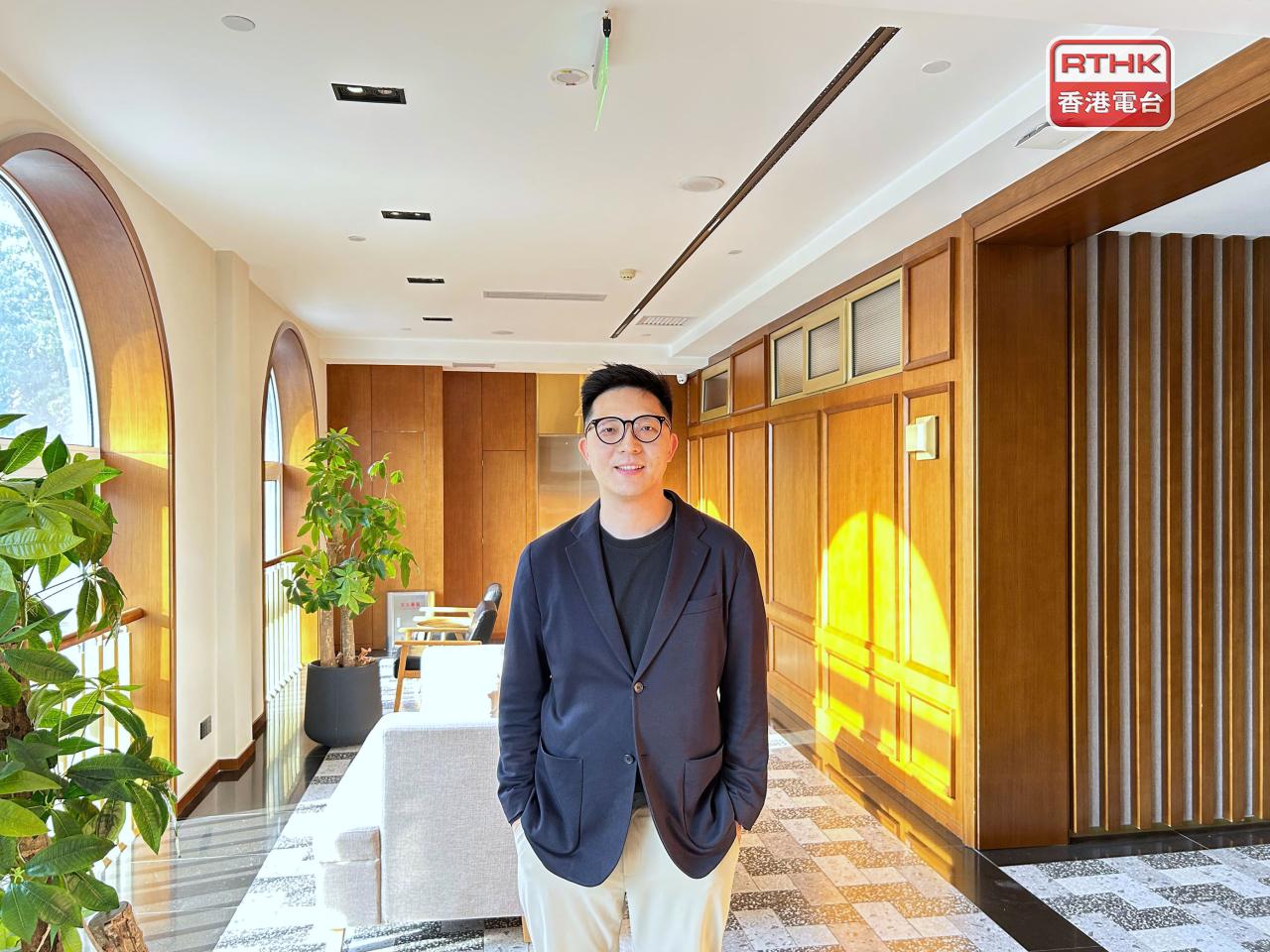 鄭斯方說，今年國慶假期酒店訂房率達9成，預計連同即時登記旅客，房間會爆滿。（鄧穎琳攝）