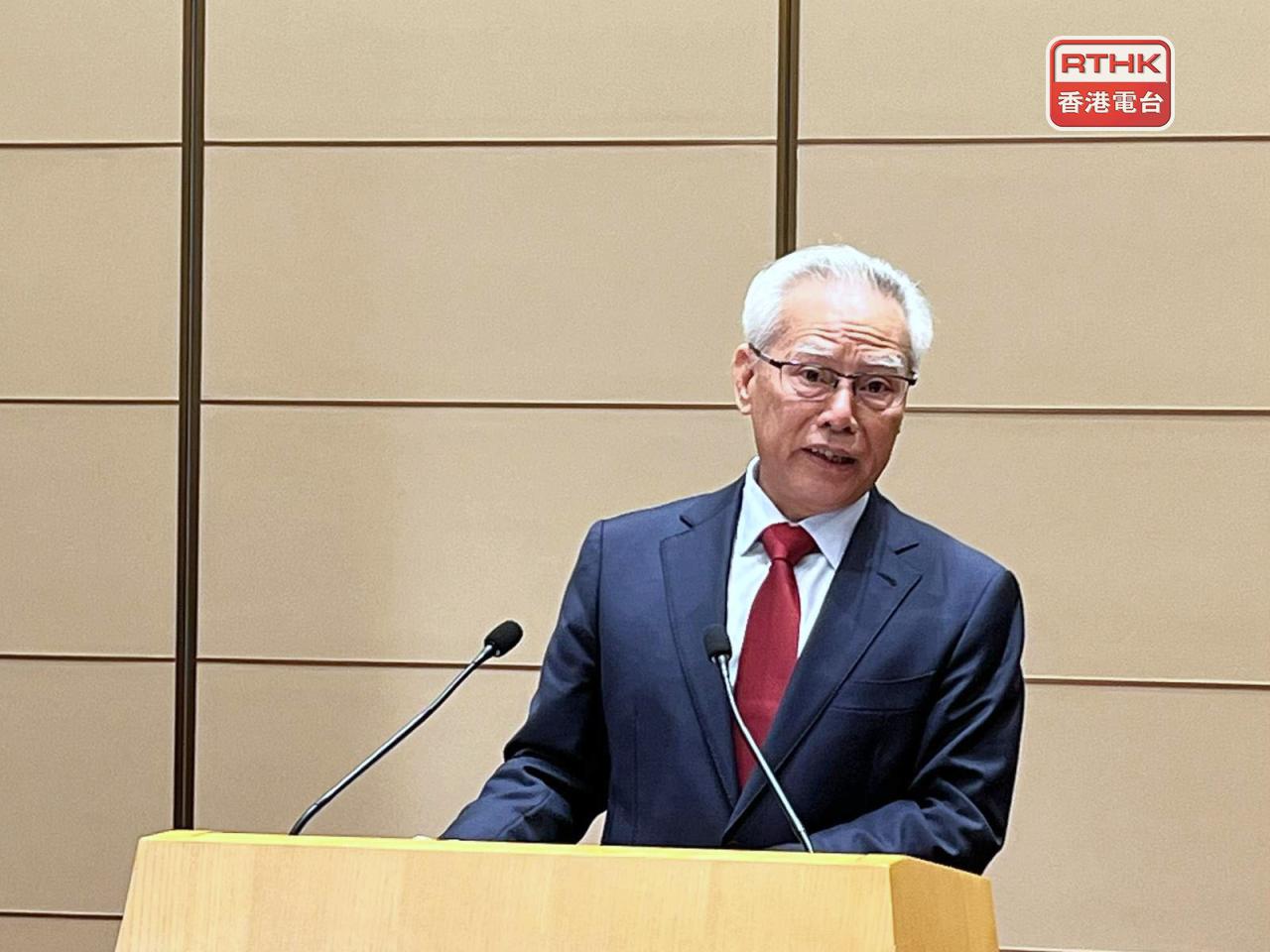 岑浩輝說，主要官員調動是以創新思維和改革魄力回應時代變局。（鄭月明攝）