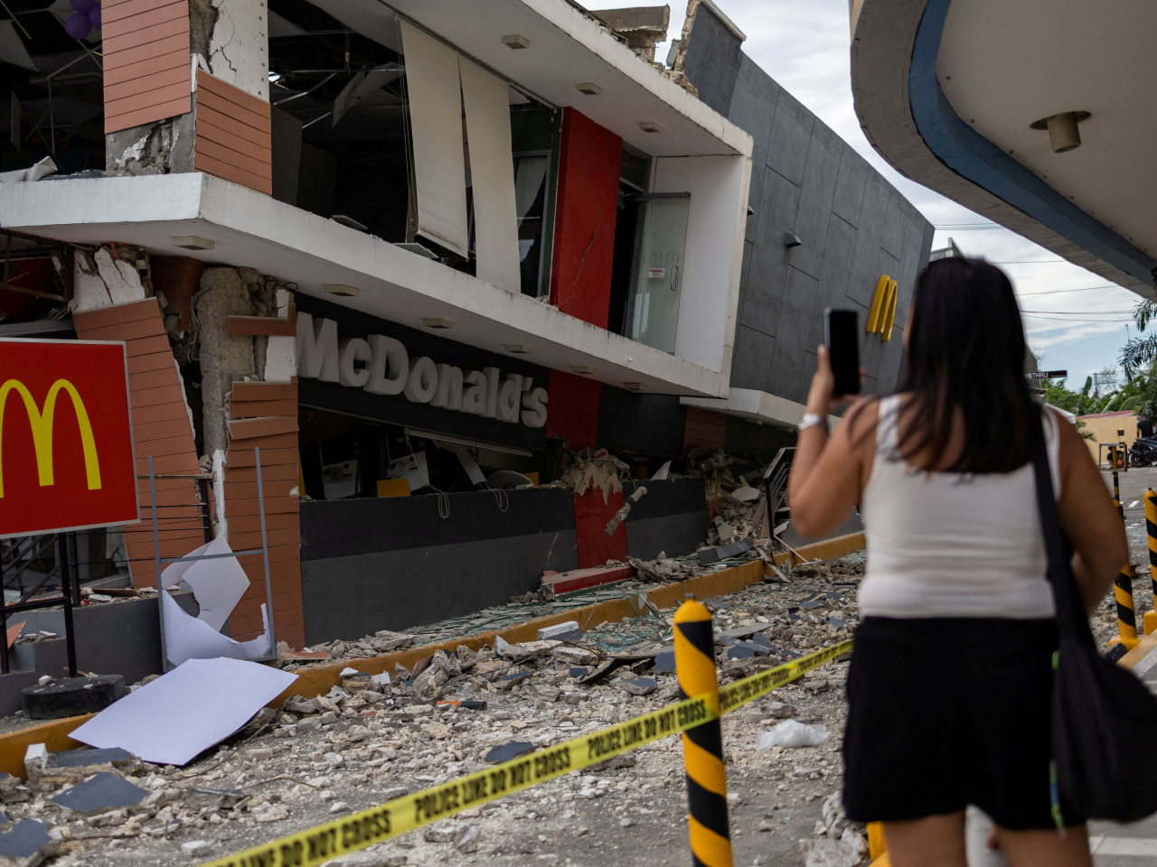 A McDonald's outlet on Cebu is left in ruins by the earthquake. Photo: Reuters