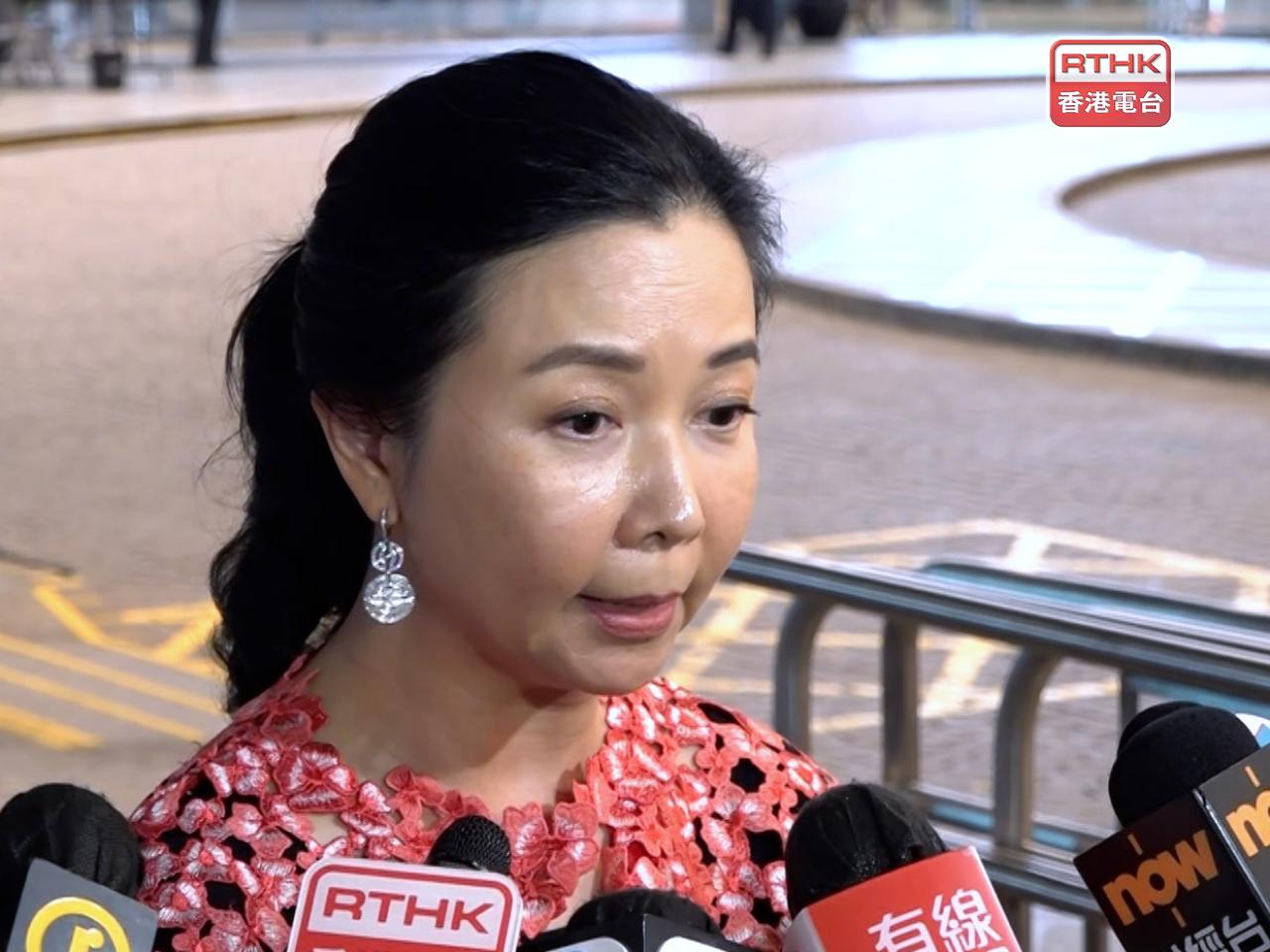 謝邱安儀表示，增長百分比不算高，但顯示零售業情況已經穩定下來。（港台圖片）