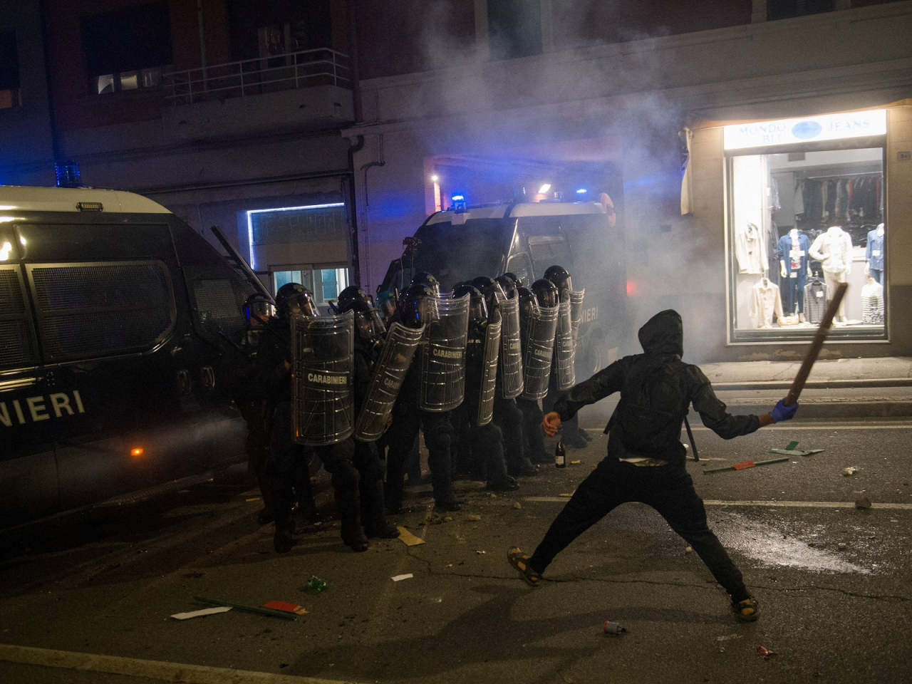 In Bologna, Italy, some demonstrators clashed with police as they protested the Israeli forces' interception of some of the vessels of the Global Sumud Flotilla. Photo: Reuters