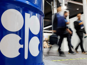 據報OPEC+將進一步提高石油產量，但沙特與俄羅斯對增產幅度意見不一。（路透社資料圖片）