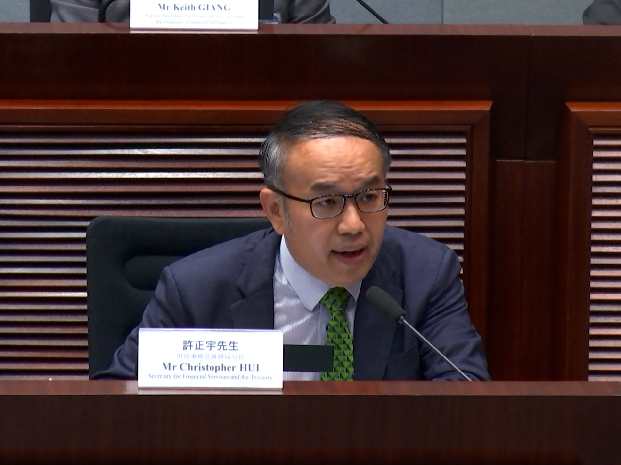 許正宇強調採購時，價及質都兼顧是當局過去奉行的要求，未來亦會多作著墨。