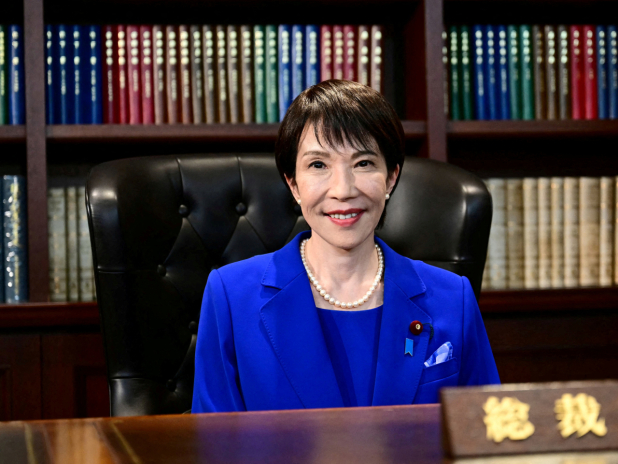 共同社在自民黨總裁選舉後做的民調顯示，八成六人期待迎來日本首位女首相。（路透社資料圖片）