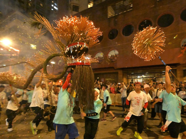 舞火龍盛會今晚及明晚會繼續在大坑舉行。(文體旅局社交網站)
