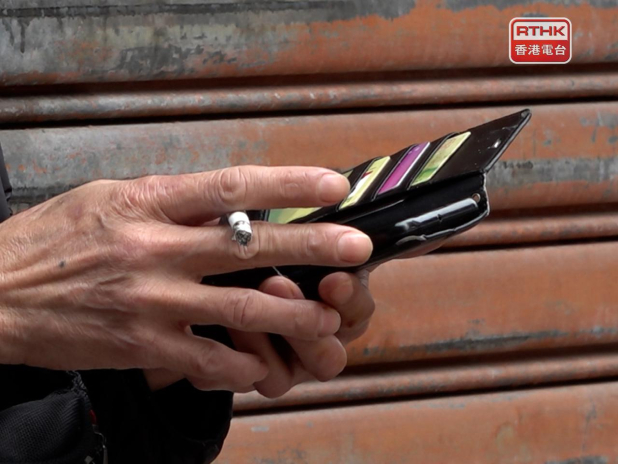 世界衛生組織發布吸煙趨勢報告，指全球吸煙人數正在減少，但煙草大流行情況遠未結束。（港台圖片）