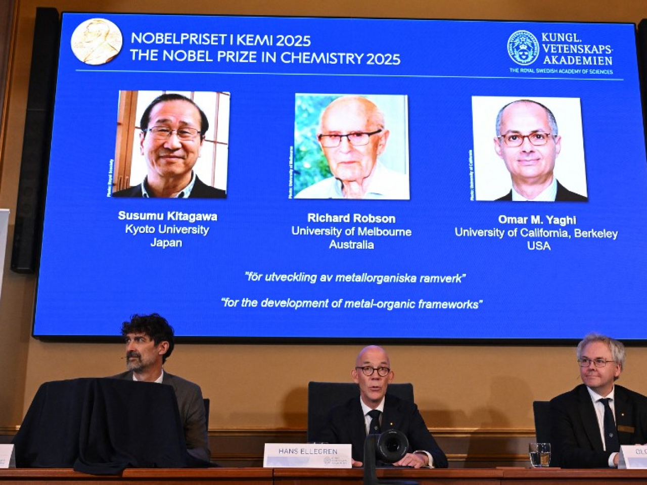 The trio have created molecular constructions that can be used to harvest water from desert air, capture carbon dioxide, or store toxic gases. Photo: AFP