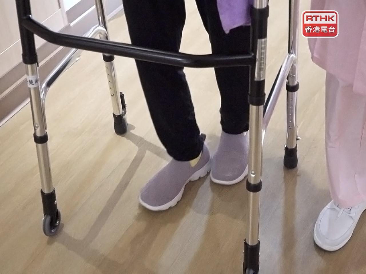 魏仕成表示，院舍甚少拒絕暫託服務的申請。（港台圖片）