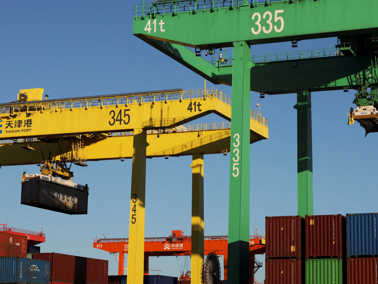 Chinese goods currently face US tariffs of 30 percent under tariffs. Photo: Reuters