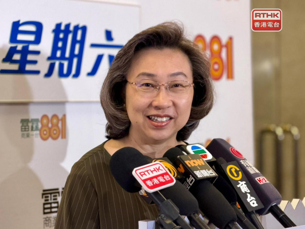 楊何蓓茵說，公務員敍用委員會可邀請非涉事公務員提供協助，行政機關需要配合。（崔蔚恩攝）